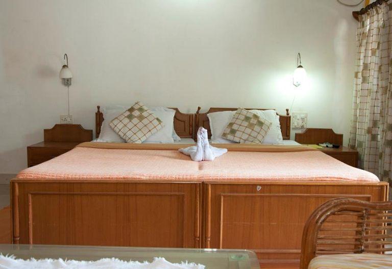 Bribon Guest House Калангуте Екстериор снимка