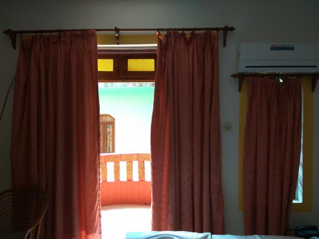 Bribon Guest House Калангуте Екстериор снимка