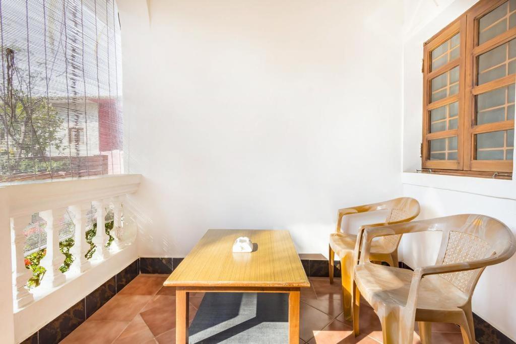 Bribon Guest House Калангуте Екстериор снимка