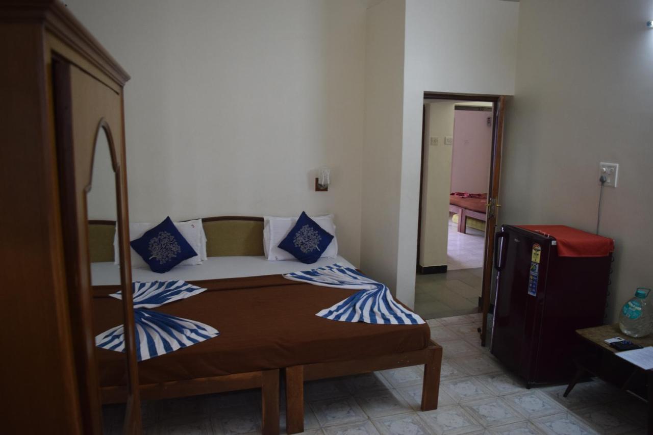Bribon Guest House Калангуте Екстериор снимка