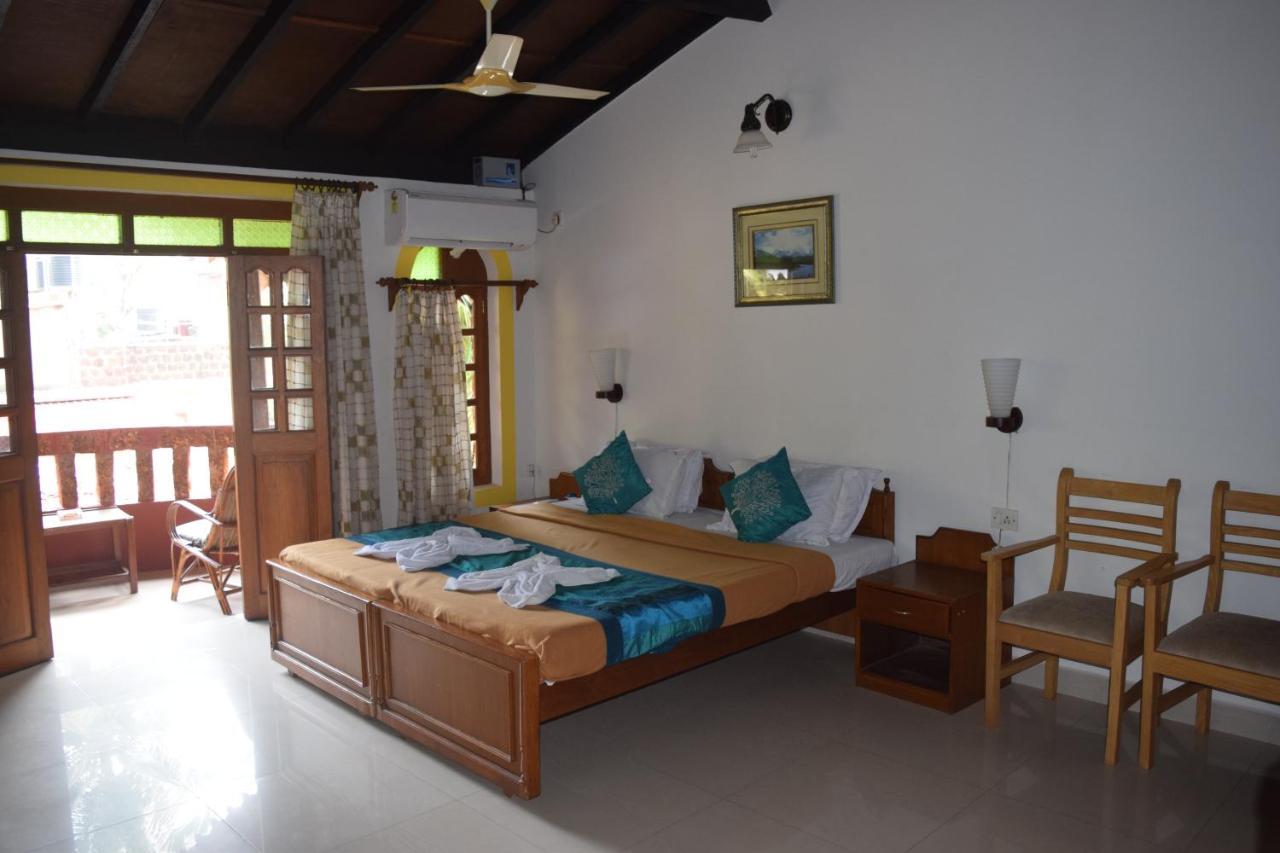 Bribon Guest House Калангуте Екстериор снимка