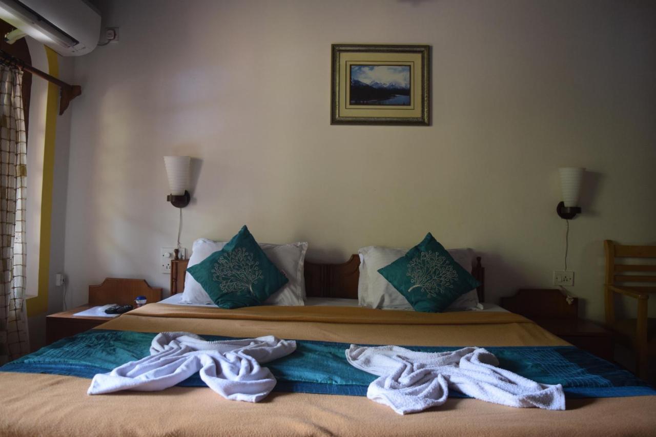 Bribon Guest House Калангуте Екстериор снимка